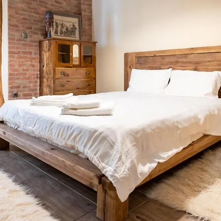 Art House Apartment